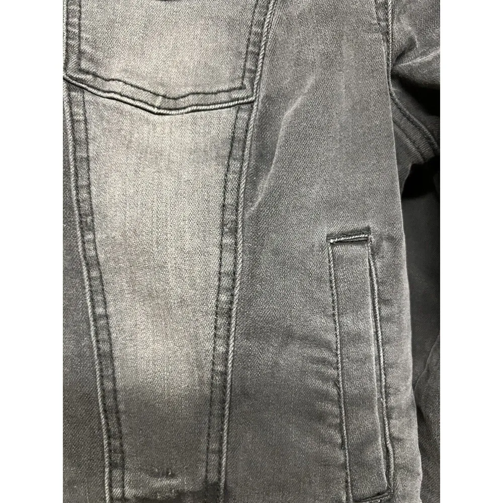 Women’s Ivy + Main Distressed Stretchy Black Denim Cropped Jacket Size Medium - Image 5