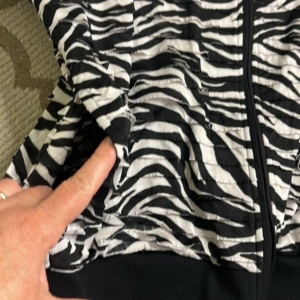 Alfred Dunner Upper East Side Zebra Print Bomber zip up Jacket - Image 11