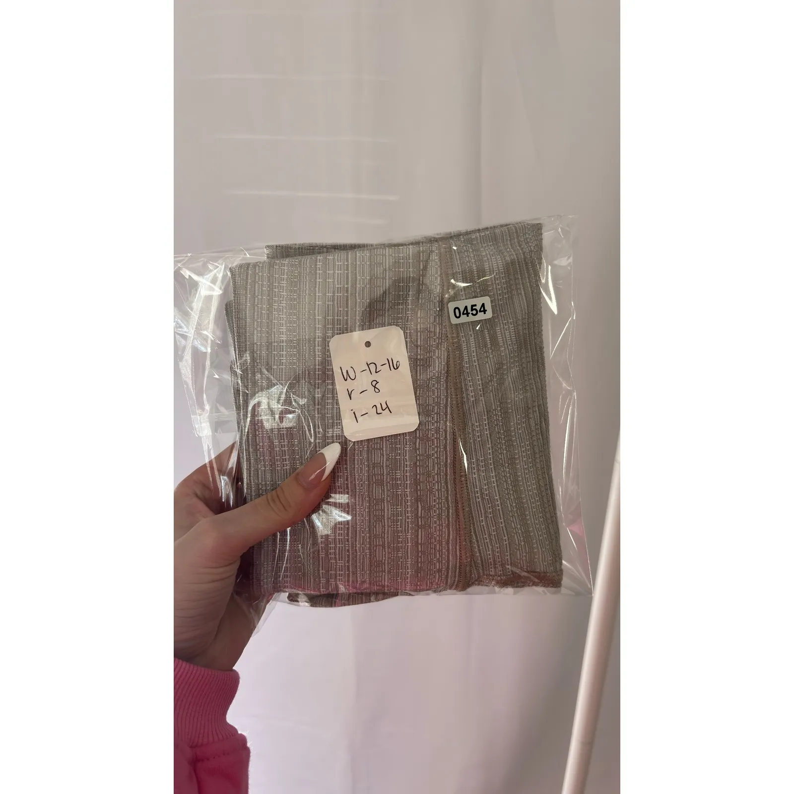 $80 Athleta High Waisted Striped Leggings Cropped Capri Activewear Women's XS - Image 7