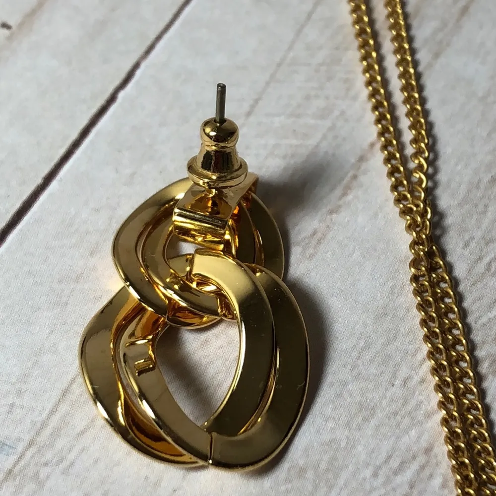 Avon Heart necklace and chain link pierced earrings set red ruby garnet gem VTG Gold - Image 9