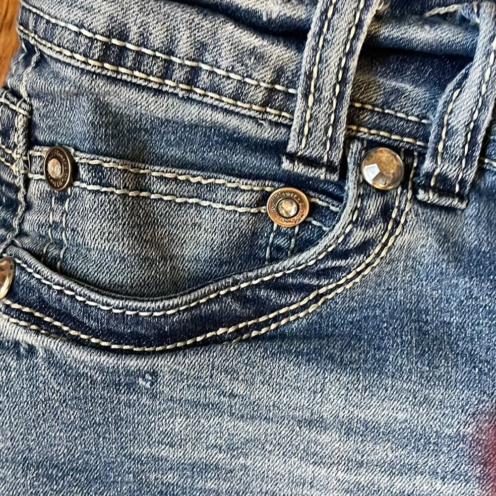 Wallflower women’s cropped juniors jeans, size 5 Blue - Image 3