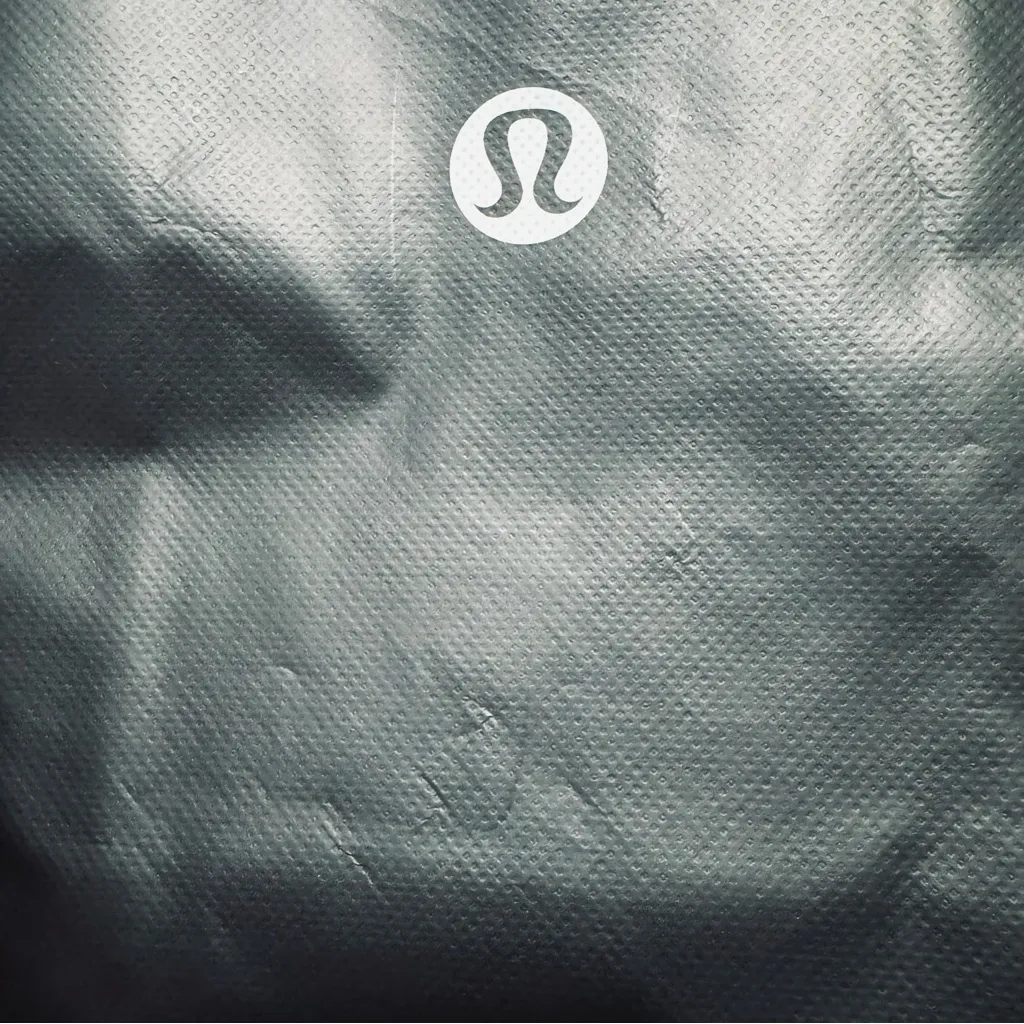 Lululemon Athletica Reusable Monochrome Tote - Image 4