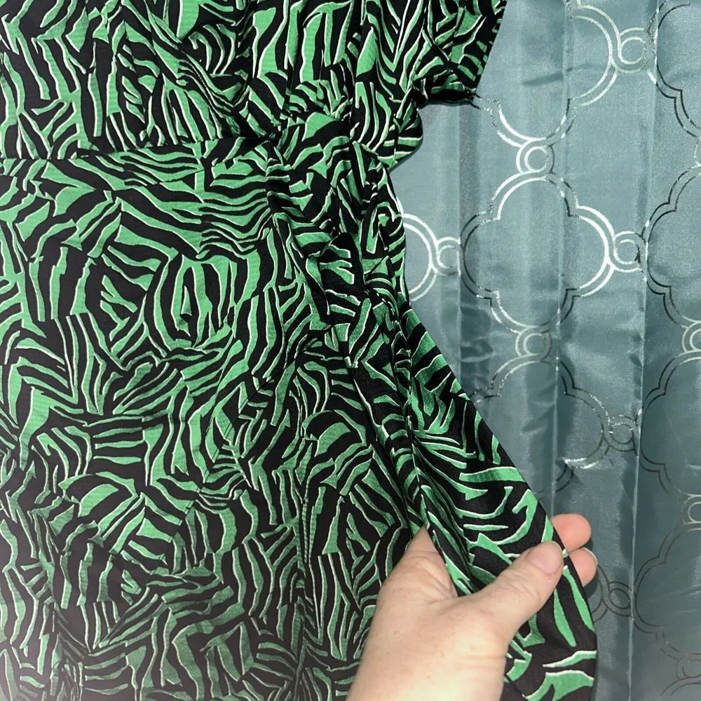 Michael Kors Zebra Tie Wrap Dress. Spring Green. Size Medium. NWOT - Image 6
