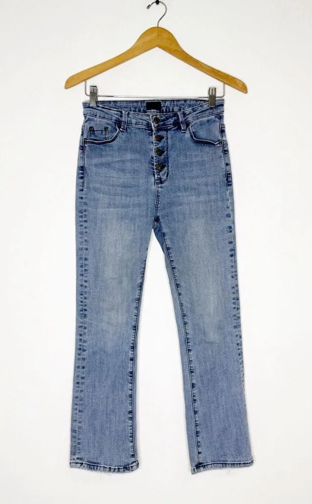 MOTHER Denim Insider Crop Step Fray Jeans – Not Guilty Wash – Size 26 Blue - Image 7