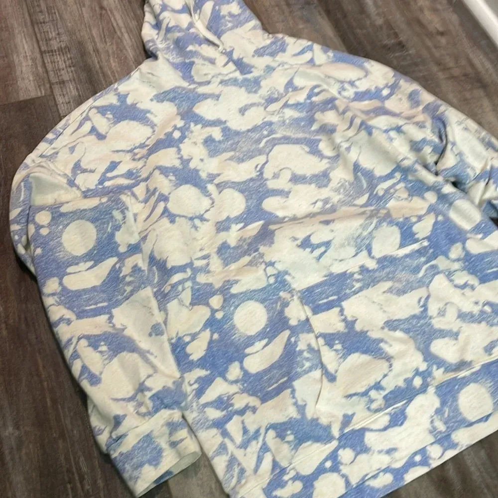 Open Edit  Head in the Clouds Hoodie XS - Image 4