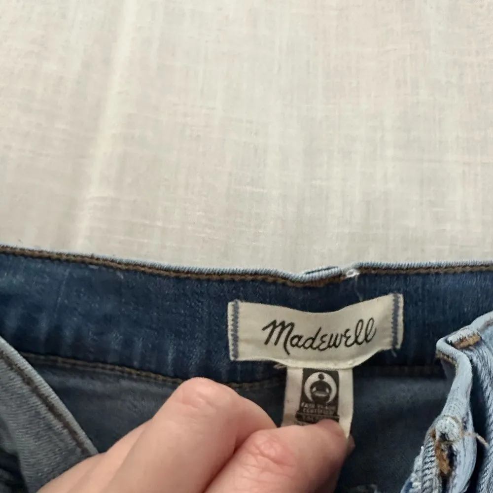 Madewell Women’s 25 11” Roadtripper Supersoft Jeans Hampstead Wash - Image 8