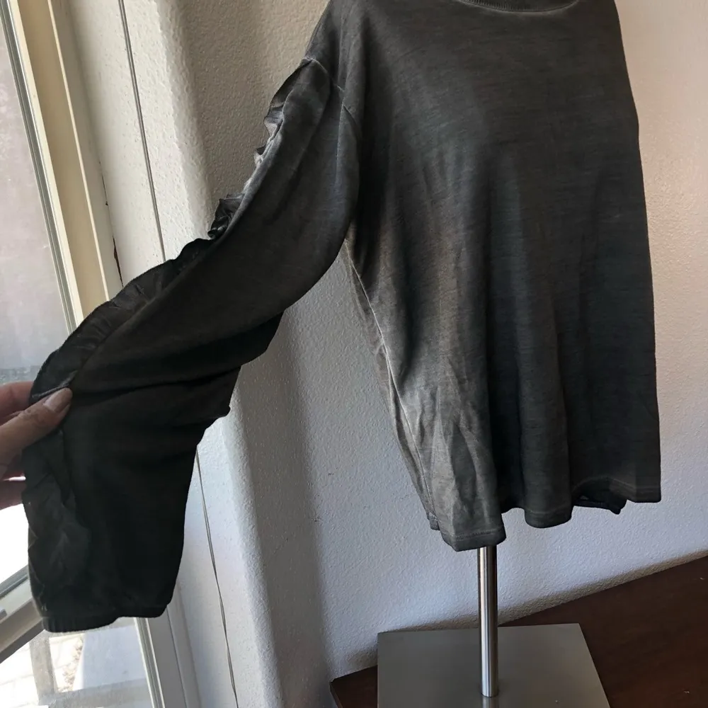 DANTELLE sz medium - Image 5