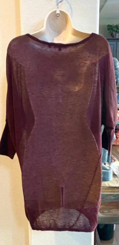 Like new  oversized sheer 3/4 sleeve long sweater/top. Sz S - Image 2