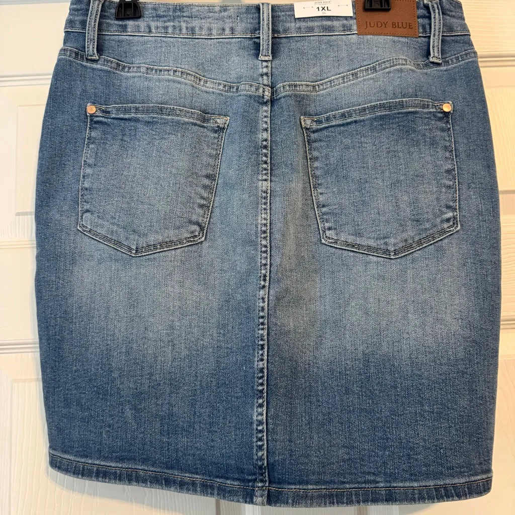 NWT Judy Blue Denim Tummy Control High Waist Skirt Size 1XL Blue - Image 2