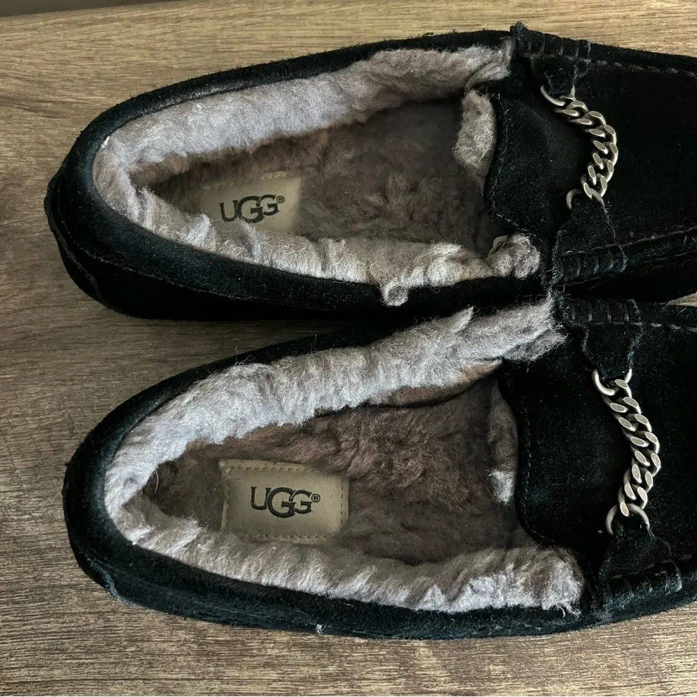 UGG  Ansley Black Suede Leather Slippers Moccasins 1095103 Women’s Sz 7 Fur Lined - Image 3