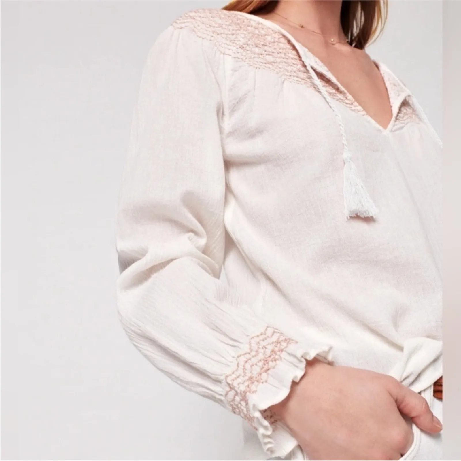 Faherty Laura Embroidered Peasant Blouse in Whisper White Size Small - Image 3