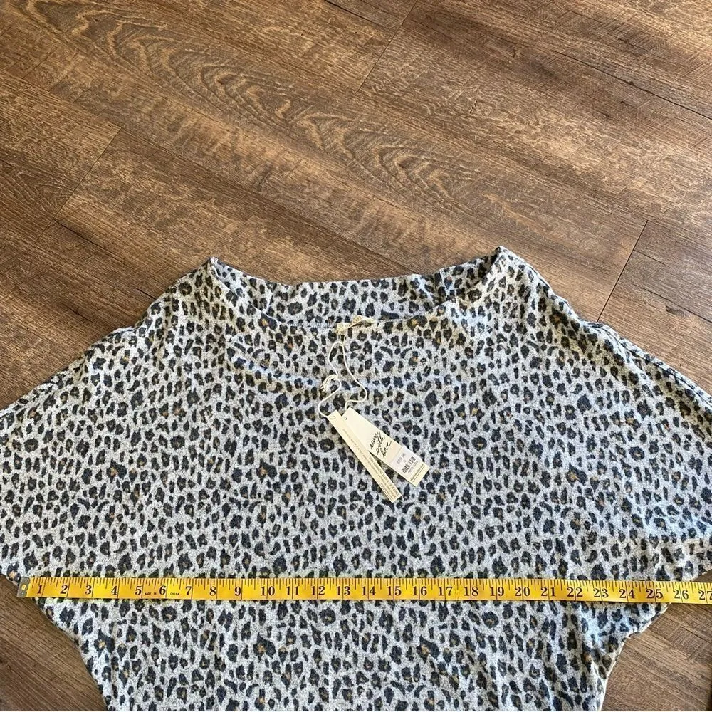 LOVESTITCH Leopard Dolman Top Sweater Gray Black Soft Small NEW - Image 7