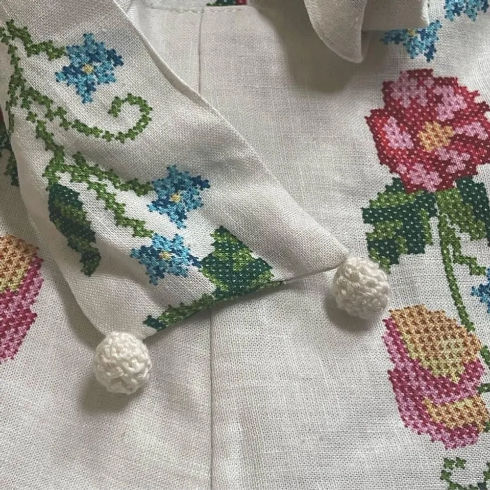 Farm Rio Crosstitch Floral Belted Romper linen blend off-white jumpsuit Sz XL - Image 6