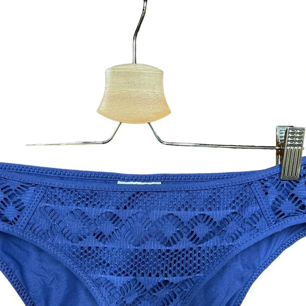 Becca  by Rebecca Virtue Crochet Bikini Bottom Blue‎ Size Small - Image 4