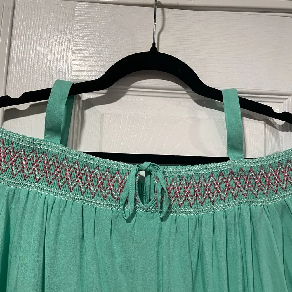 Caribbean Joe Size M Off the Shoulder Tie Neck Mint Green Pink Embroidered Dress - Image 2