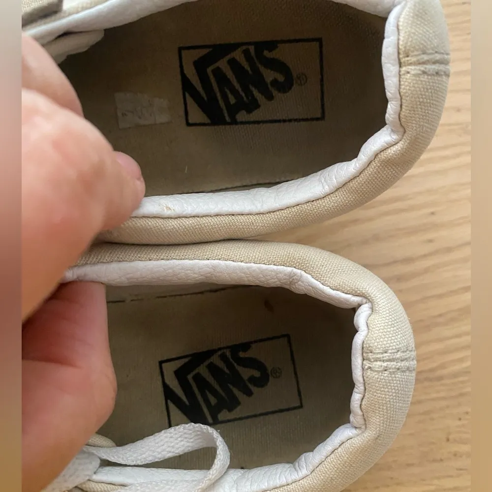 VANS Unisex Ivory White Suede Leather
Skateboard Sneakers Women's 8.0 - Image 6