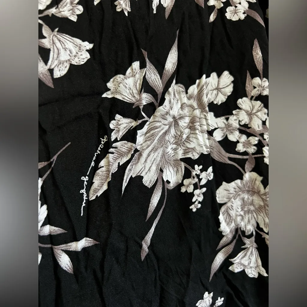 Spiritual Gangster Floral Black and White Women's Kimono - Image 6