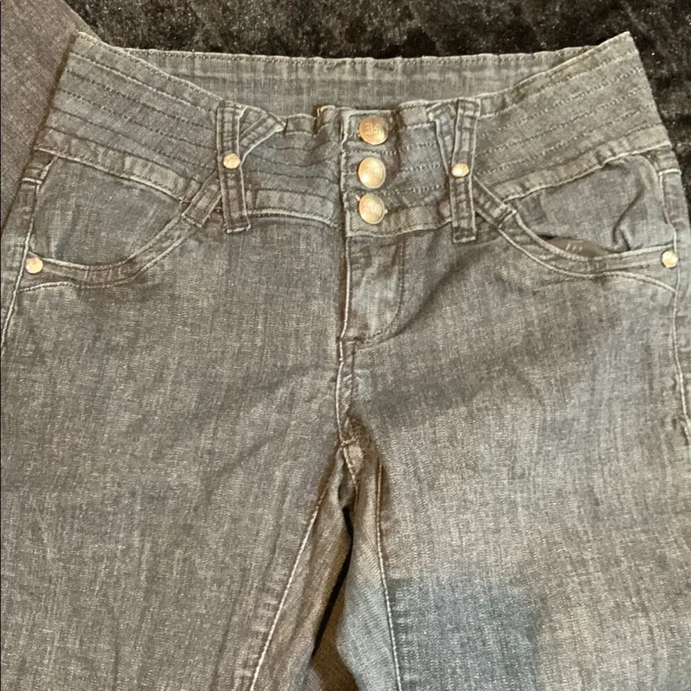 I&M Dark Wash Straight Leg Stretch Jeans with Rhinestone Accents Size 7 - Image 2