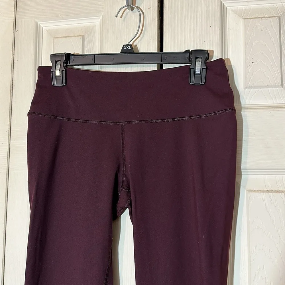 Victoria's Secret Sport Dark Purple Leggings Gold Glitter Writing Size Medium - Image 3