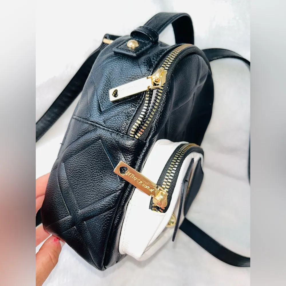 Betsey Johnson Mini Dog Backpack - Image 4