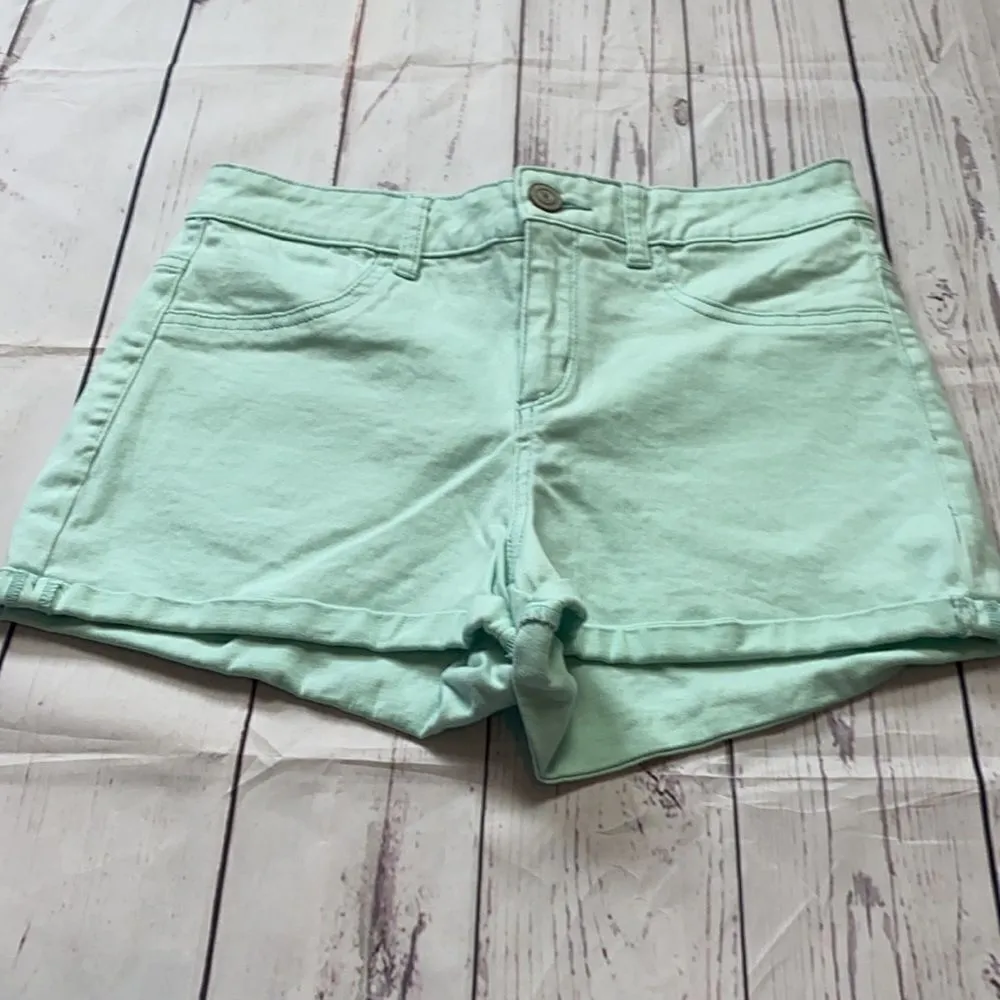 So shorts  - Image 2