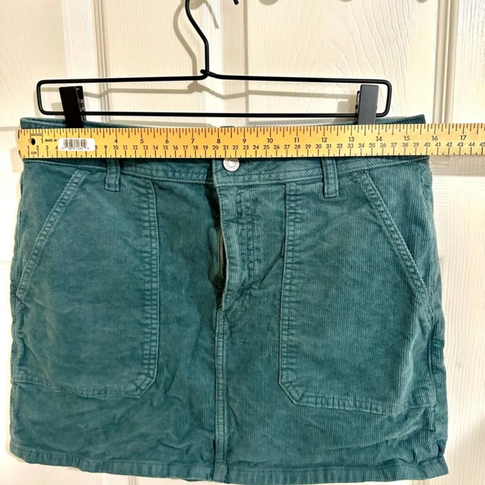 American Eagle Skirt Dark Green Size 12 Regular - Image 3