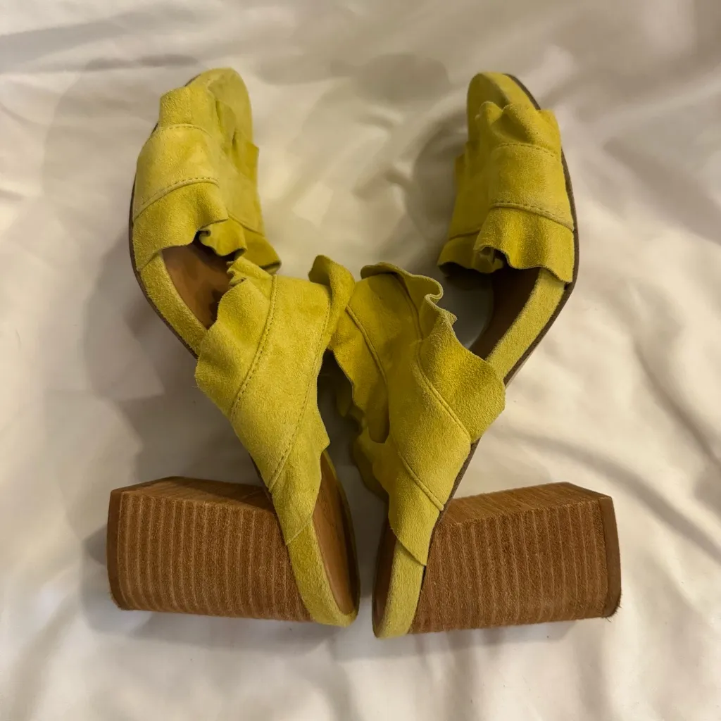 NWOT Free People Rosie Ruffle Suede Heel - Image 4