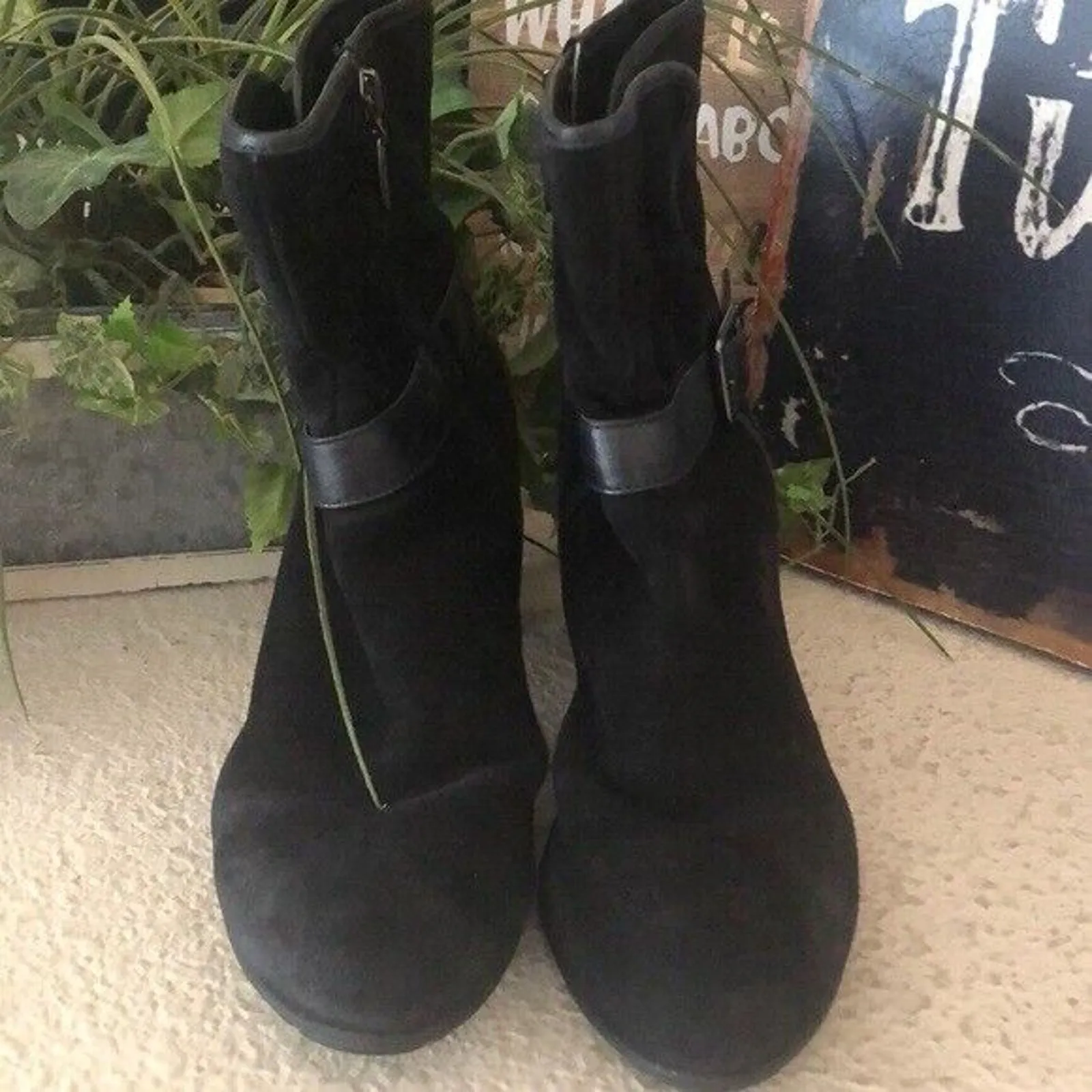 Clark’s Tige de Cuir black Suede ankle boots Women’s Size 10 Heeled Heels - Image 3