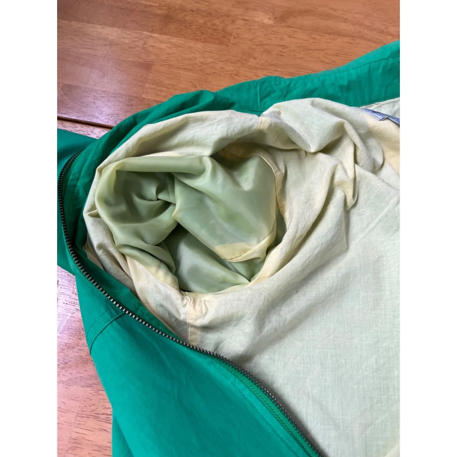 Chico's Travel Windbreaker Jacket Neon green with pockets, Size S - Image 10