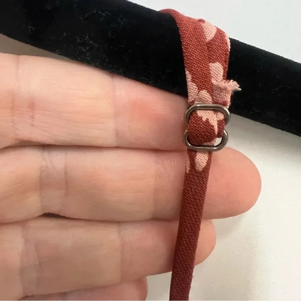 Vici racer back loose fit patterned tank with adjustable spaghetti straps size M - Image 4