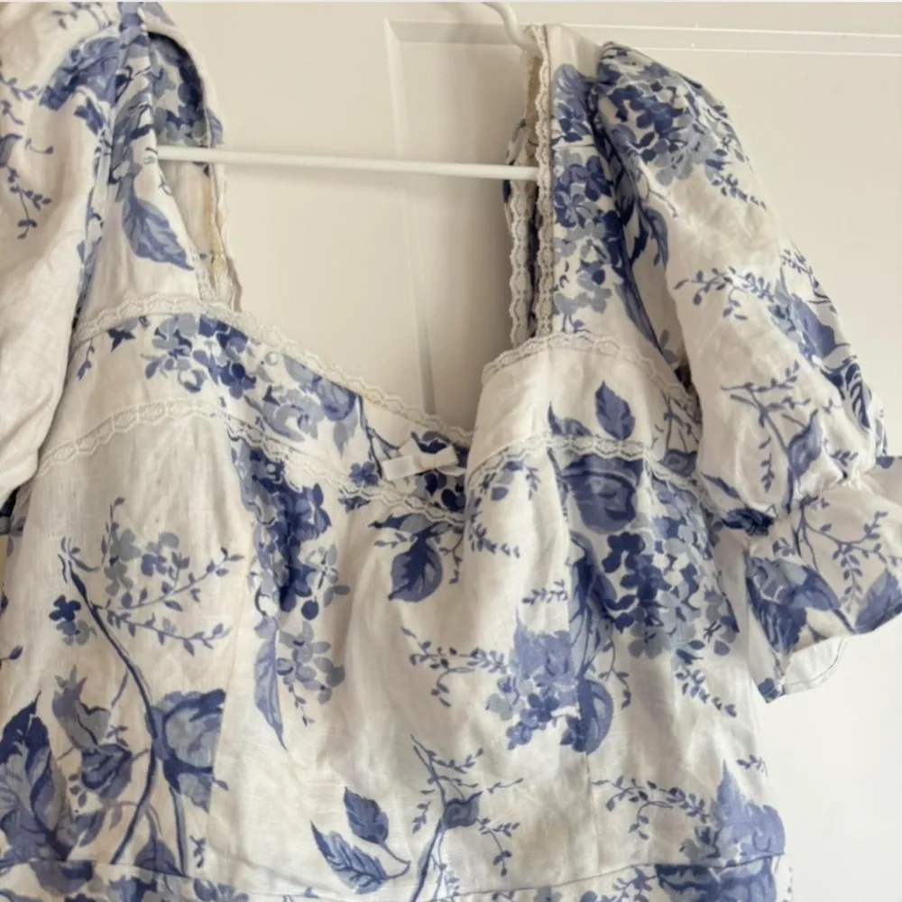 Reformation Evianna Mini Dress
Size 10 
Floral lace detail short sleeve - Image 3