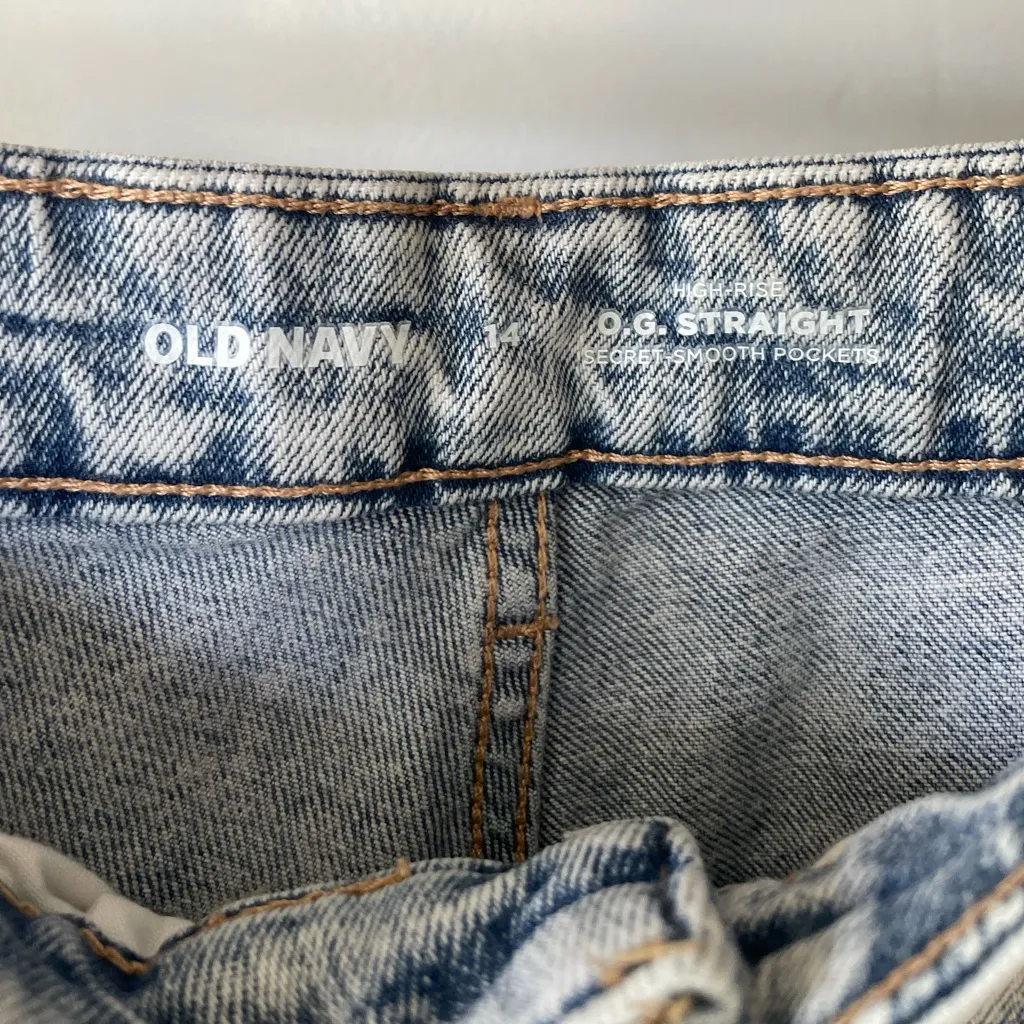 Old Navy O.G. Straight Acid Wash Blue Raw Hem Straight Leg Jeans Size 14 - Image 4