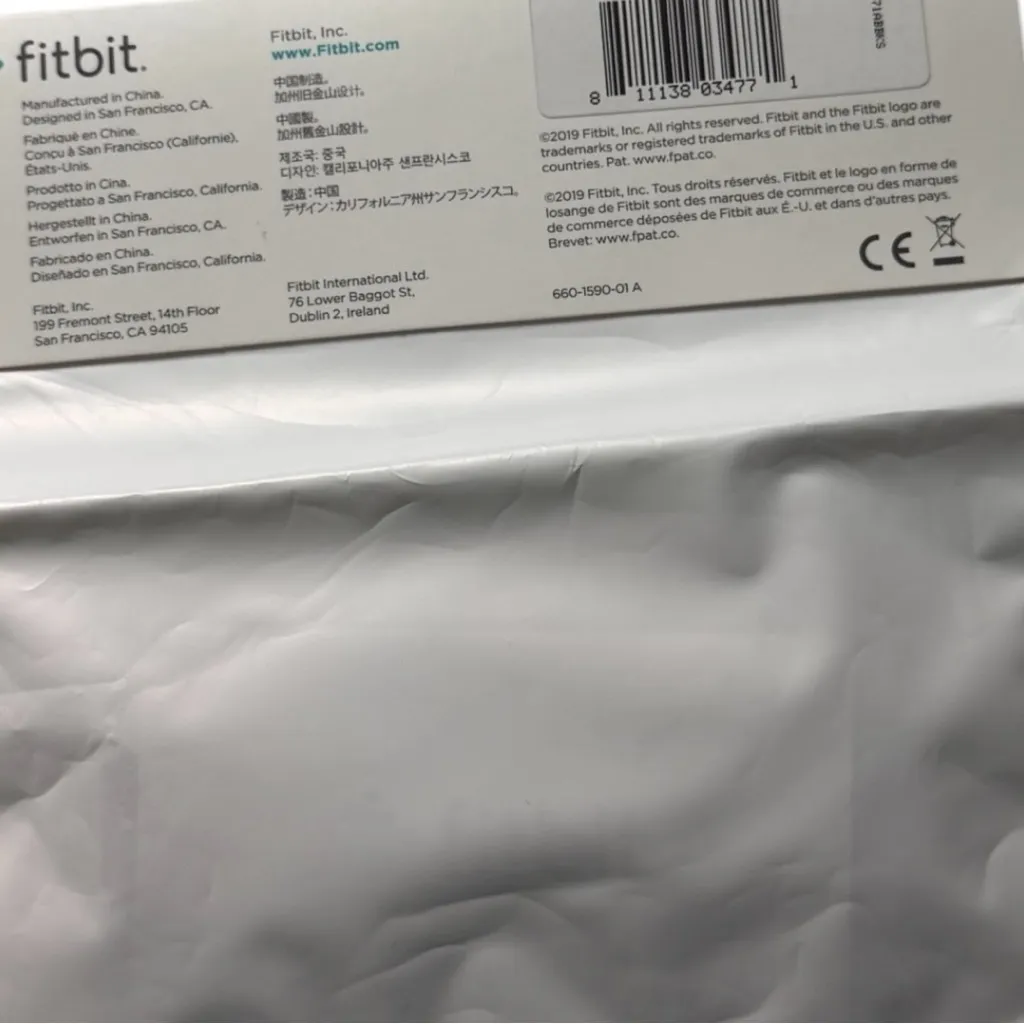 Fitbit Versa 2 Black Replacement Band Accessory - Image 4