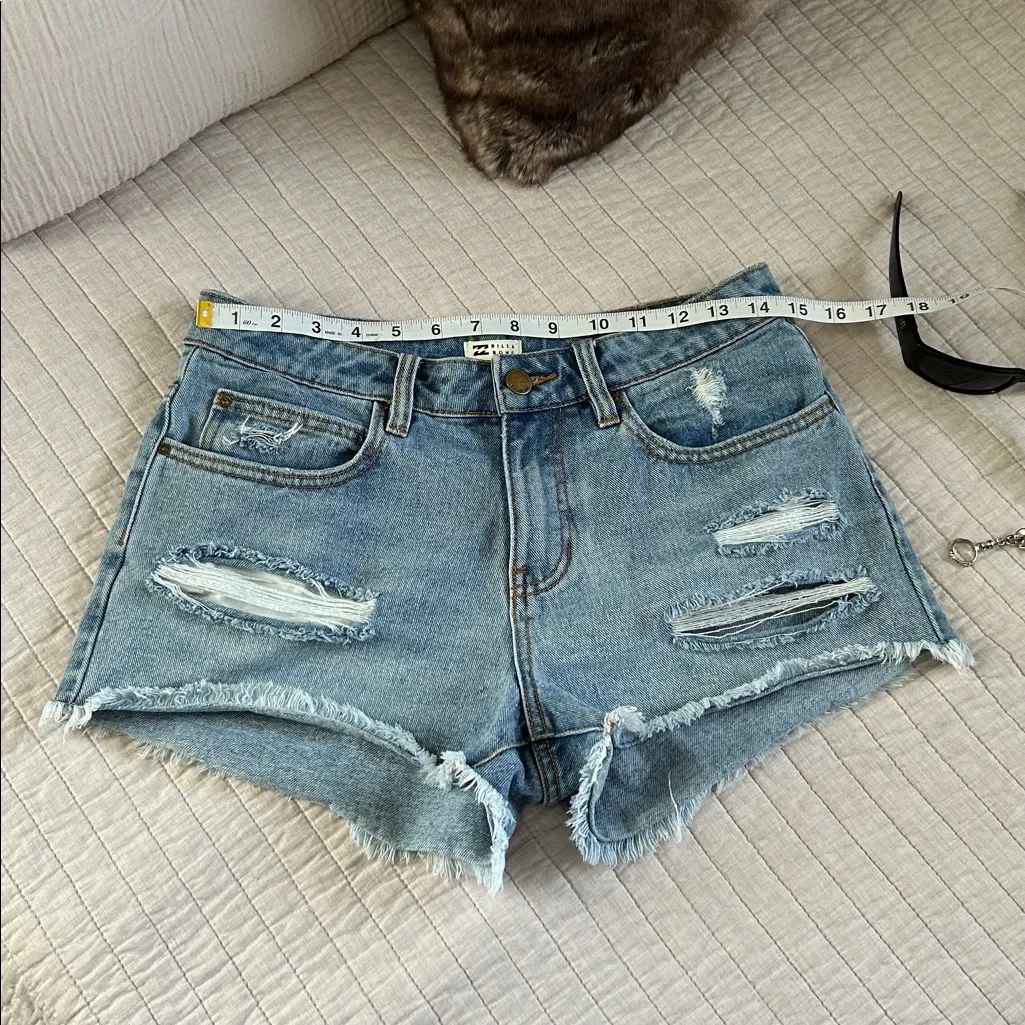 Billabong sail away med wash cotton distressed, cut off denim jean shorts 27” - Image 2