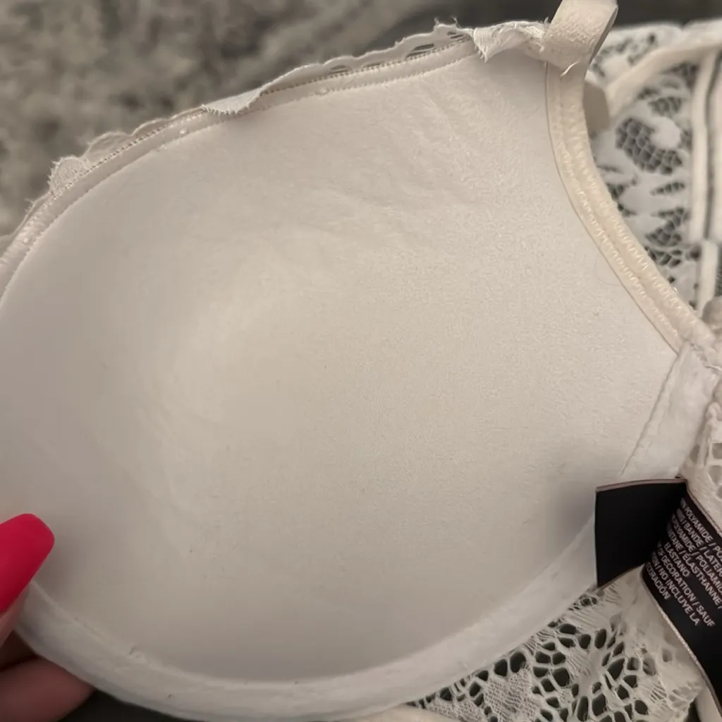 Victoria’s Secret Ivory Lace Very Sexy Push-up Bra - Image 10