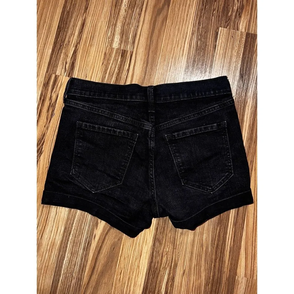 Old Navy Women's Size 4 Black Denim Jean Distressed‎ Mid-Rise Boyfriend Shorts - Image 5