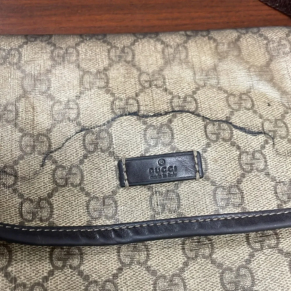 Vintage Gucci GG Supreme Monogram Small Crossbody Flap Bag - Image 5