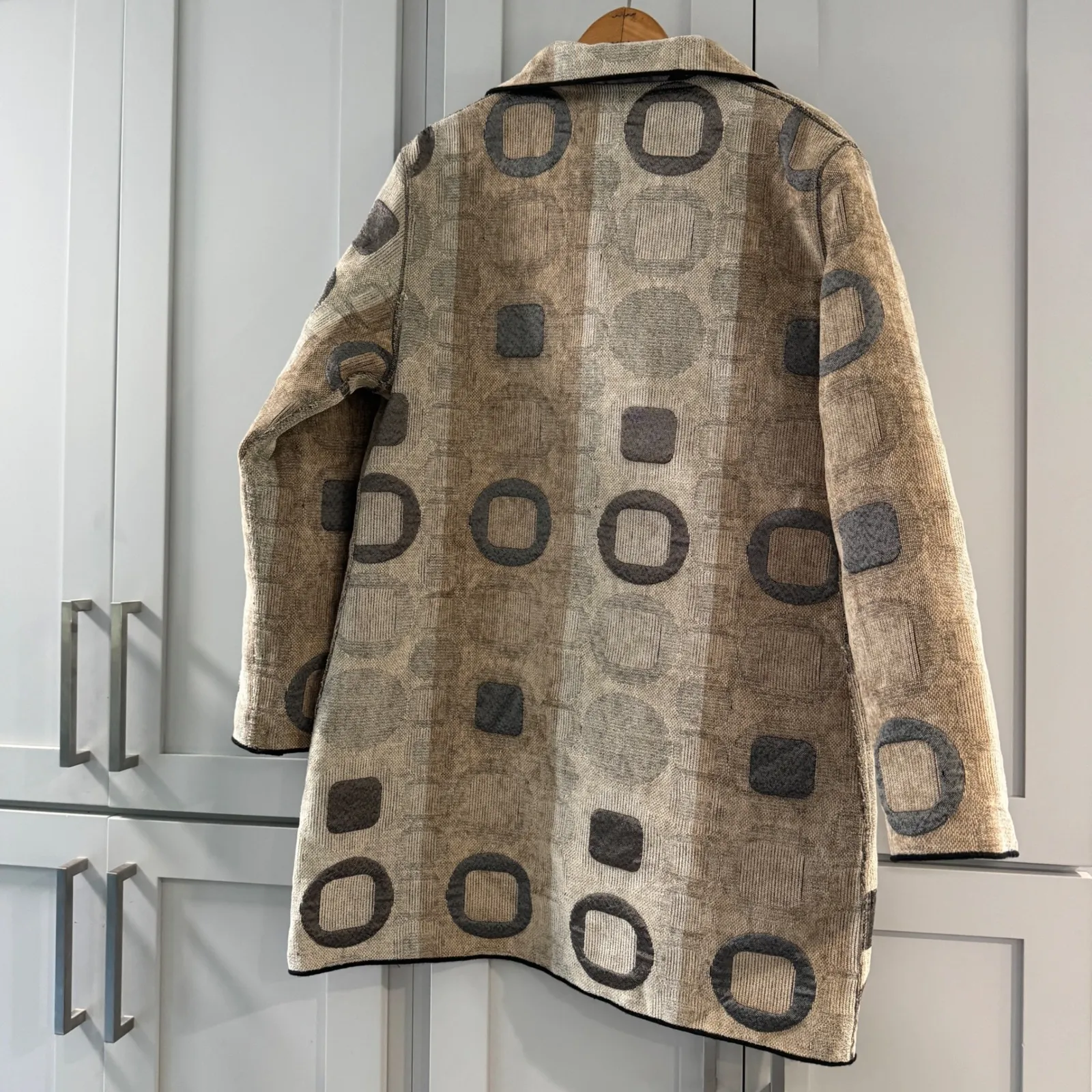 Winding River Reversible Tapestry Coat Jacket Abstract Geometric Art Large‎ Tan - Image 4