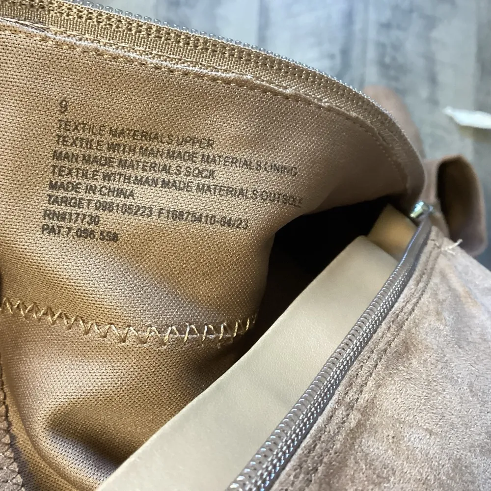 Dolly Ankle Boots Size 9 NWT - Image 9