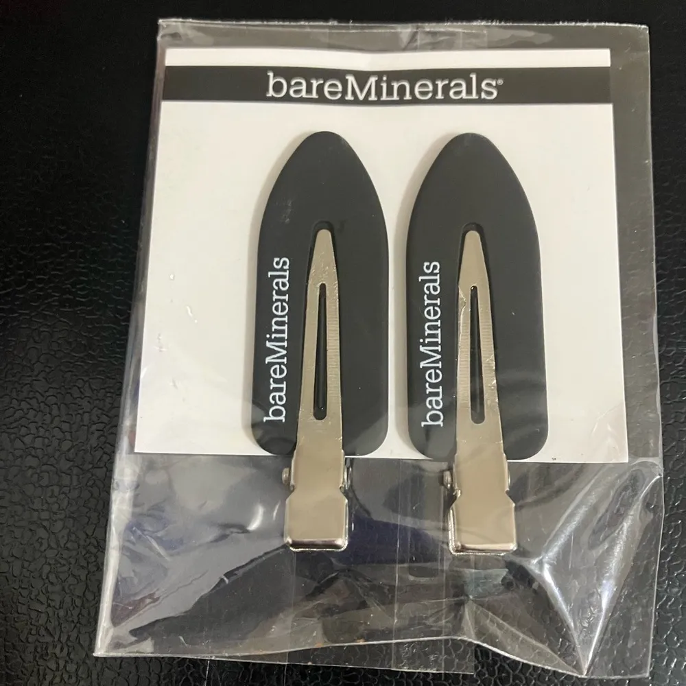 Bare minerals hair pins - Image 2