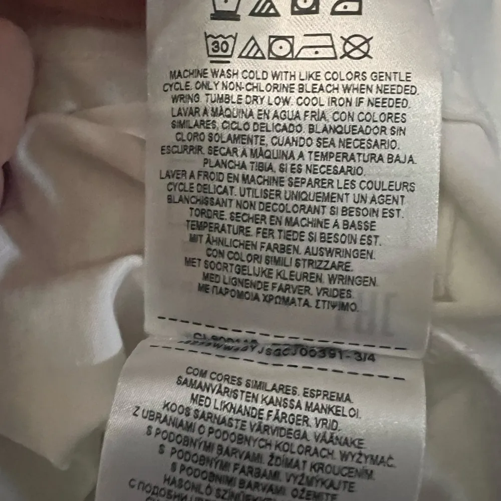 NWT Guess White Off-Shoulder Top with Gold Logo - Image 9