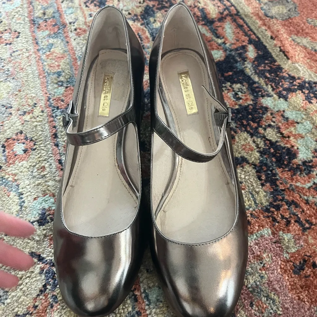 Louise et Cie Iron (Metallic) Korrie Mary Janes 8.5 - Image 2