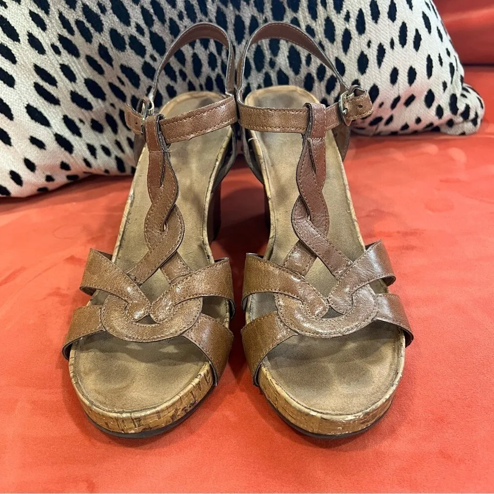Aerosoles Brown Faux Leather Cork Wedge Sandals 10 M Comfort Boho Retro Chic - Image 3
