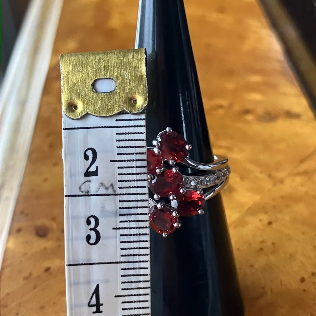 Natural Red Garnet Sterling Silver Cluster Ring Size 6 - Image 8