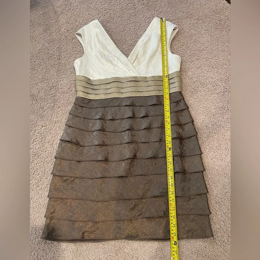 Women's LONDON TIMES ruffled deep V-neck sleveless bodycon cocktail dress - Image 7