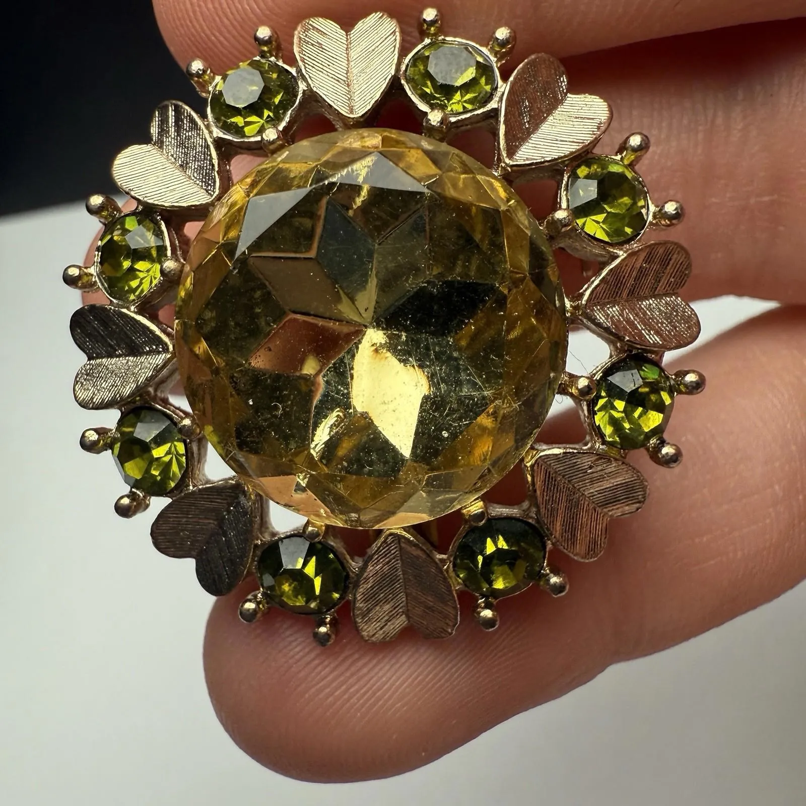 Avon Round Yellow & Green Rhinestone Gold Tone Signed Brooch Pin Dual Pendant - Image 14