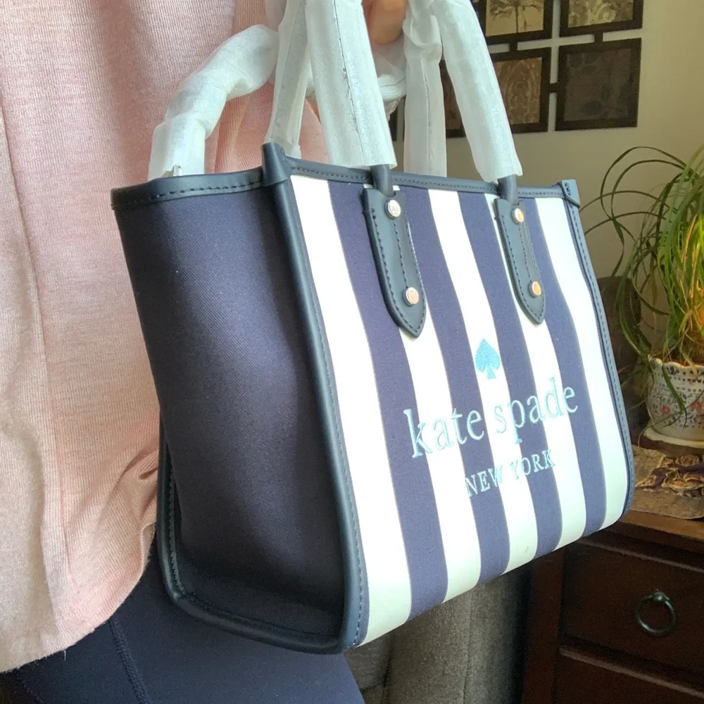 Authentic KATE SPADE Thick canvas and leather trim top zip Satchel/Crosby - Image 8