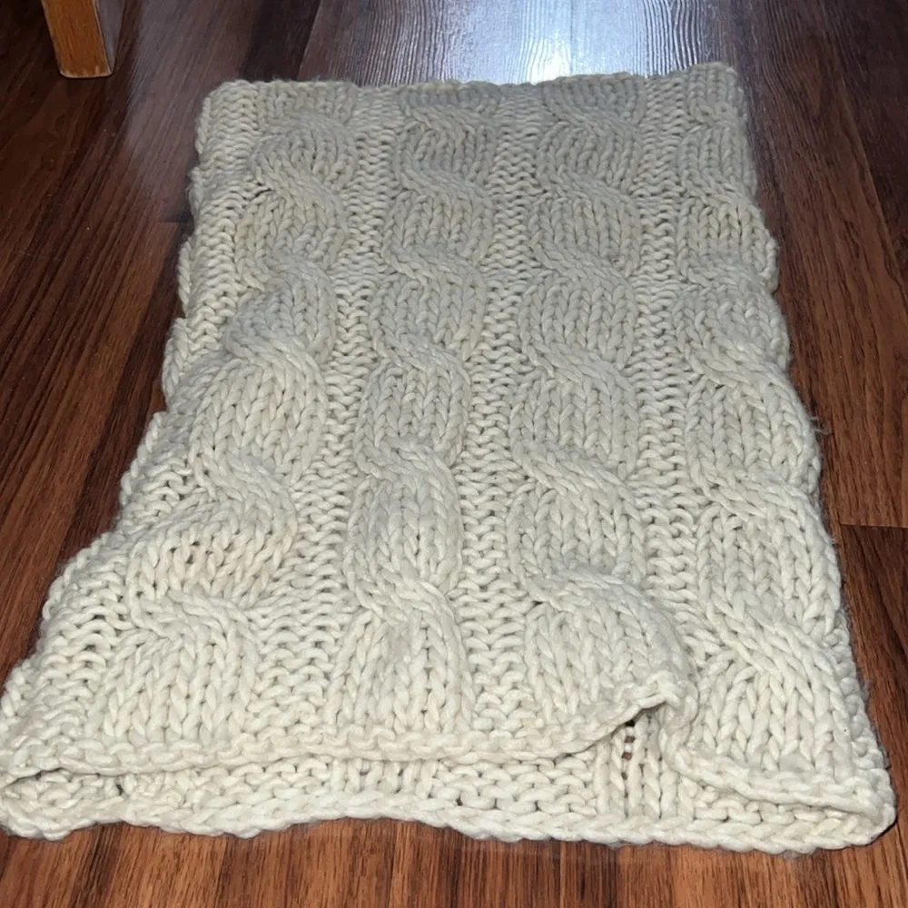 Aerie scarf - Image 2