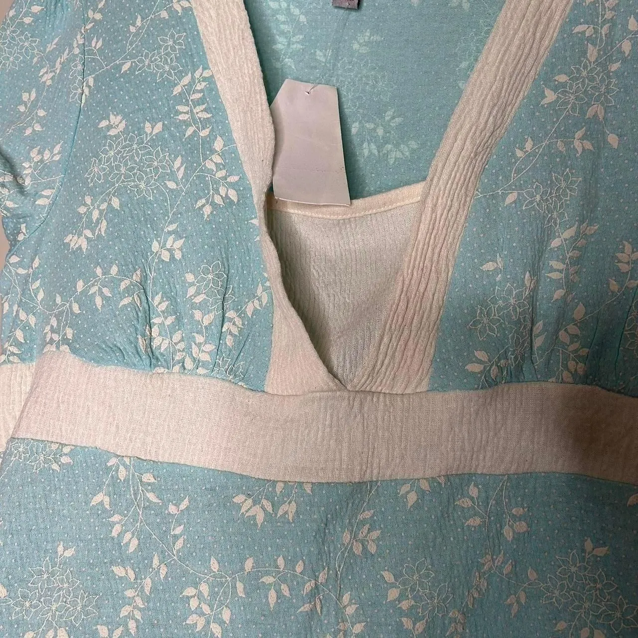 Gitano Women's Blue and White Blouse - Image 5