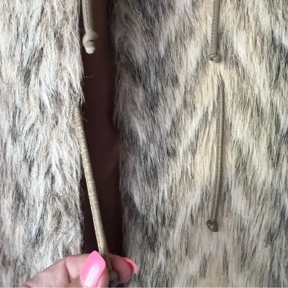 Vintage LIFESTYLE 80S by ANDREA UNGER‎ tie front fur vest SIZE LARGE mob wife Tan - Image 5